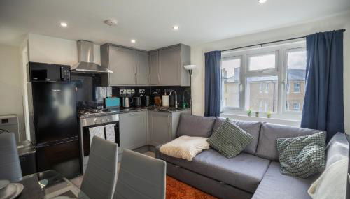 Cozy 2 Bed Flat in Town Centre - Foto 2