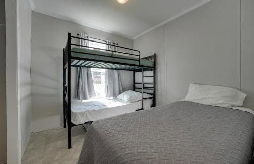 Cassopolis Cabin with On-Site Fishing Pier! - Foto 15