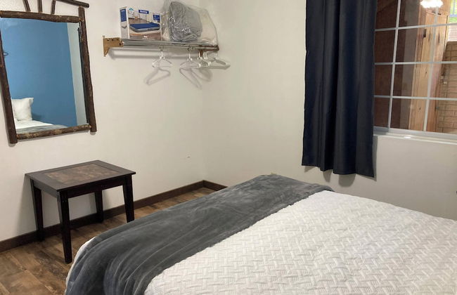 Gold Suites Rentals - Photo 5