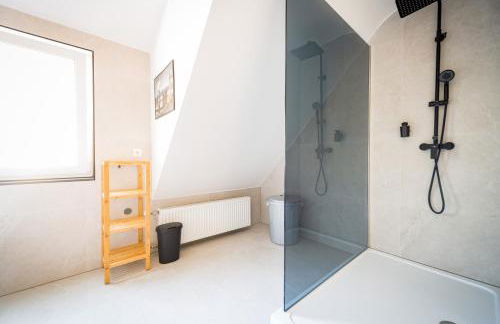 Stilvolle Apartments mit Kamin - Schlossblick und großer Terrasse 2-4 Zimmer 50-140qm - nahe A1 und Schloss Burg - Köln - Foto 18