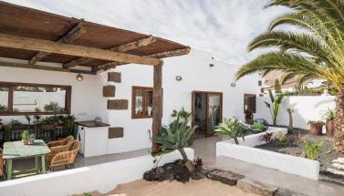 Casa Botanica - Central Island Location - 10 mins drive to Famara and La Santa - Foto 2