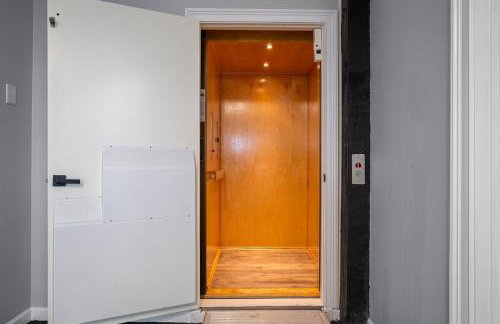 Waterfront Home with Views - Hot Tub & Movie Theatre - Foto 10