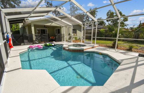 Relaxing Modern Home Sleeps 6 Pool BBQ Firepit - Foto 12