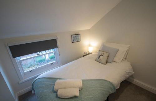 Relaxing Town Centre House - Perfect for Exploring - Photo 12