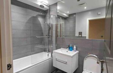 Elegant Central Brentwood Flat - Foto 4
