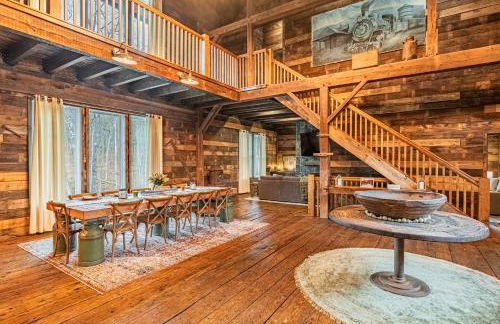 Modern Barn with Hot Tub, Game Room & Sleeps 14 - Foto 34