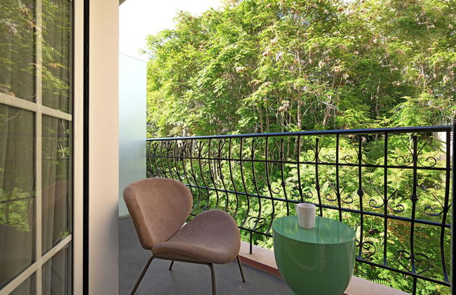 COMFY APART HOTEL - Photo 11