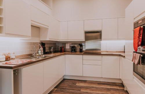 Cavendish House with Secure, Allocated Parking, 2 mins walk from Windsor Castle - Foto 14