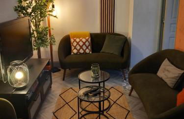 Les Loges Du Théatre 160m2 MAISON PRIVÉ 14 personnes MAX tout équipé a 200m de l'AVENUE DE CHAMPAGNE et toutes commodités DEGUSTATION CHAMPAGNE OFFERTE jacuzzi sauna jeux velos EMPLACEMENT EXCEPTIONNEL et CHIC - Foto 10