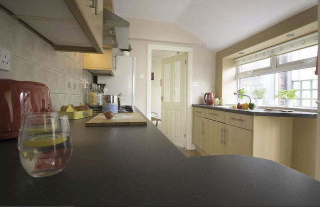 RoomTel - Brook House - Photo 17