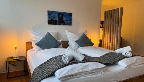 NOOQA Duisburg - Living Collection - Parkplatz, Smart TV, Küche, voll ausgestattet - Photo 2, towels