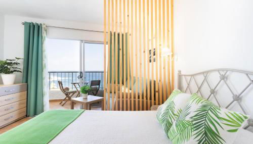 TenoHomes Oceanview Studio with Balcony - Foto 2