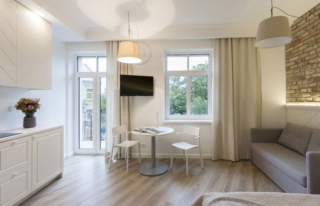 9010 Apartments - Photo 18