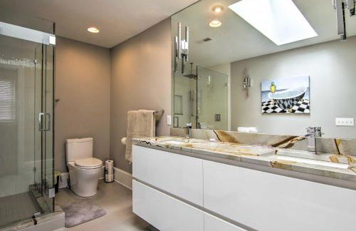 Bayfront Gem with Amazing Water Views and Pond! - Foto 15