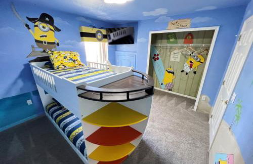 Magical Lakeview 4 Master Suites Pool Hot Tub BBQ Home Theater 2 Miles Disney - Foto 29