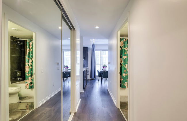 Panorama Suites Downtown Toronto - Photo 32