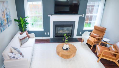 Entire home in RTP near Duke with fenced backyard - Foto 5