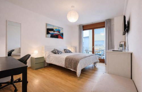 -7 beds- 5 minutes from the airport - - Foto 4