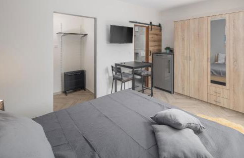 Awesome Apartment In Micetici With Wifi - Foto 26