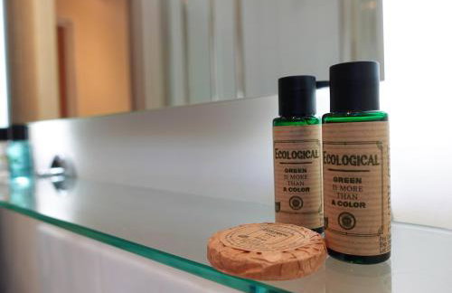 By the River - Foto 23