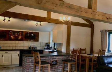 Trelaske Mill Cider Barn-with Hot Tub, Fire Pit BBQ - Foto 13