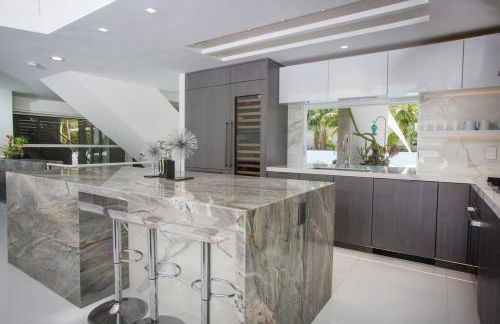 Amazing Views! Walk to the Beach! Pool and Spa! - Foto 77