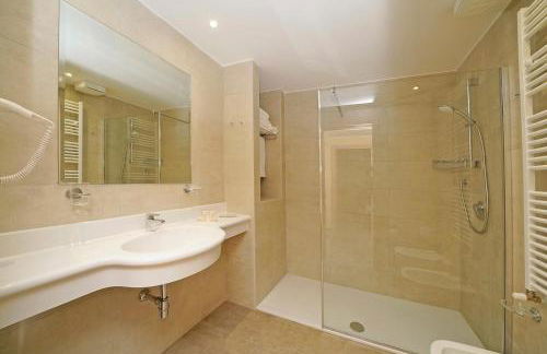 Residence Dany appartamenti con cucina vista lago piscina e parcheggio - Foto 45