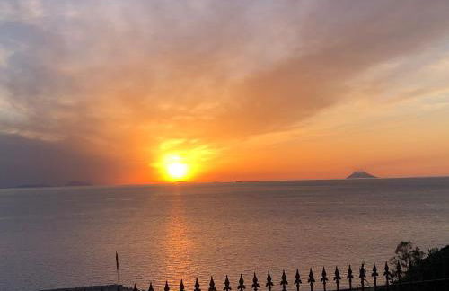 TENUTA TAURIANUM PanoramicHouse e PanoramicB&B - Photo 3