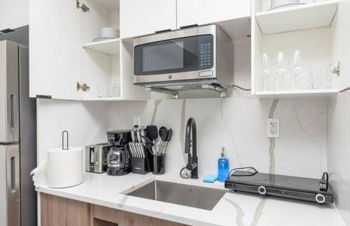 Prime Miami Retreat with King Bed Near Brickell & Marlins Park - Foto 12