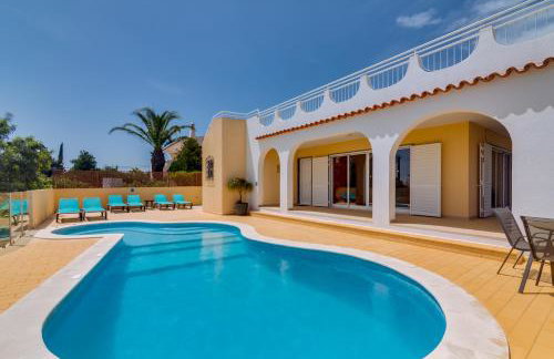 Villa Esmeralda - Photo 53