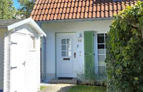Düne 4 - Ferienunterkunft mit eigenem Garten in der beliebten Dünenresidenz - sanftes Meeresrauschen inklusive - Foto 28