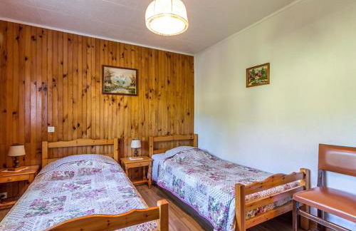 Rez de chalet calme avec terrasse - 2 chambres, proche pistes à La Clusaz - FR-1-437-10 - Foto 12