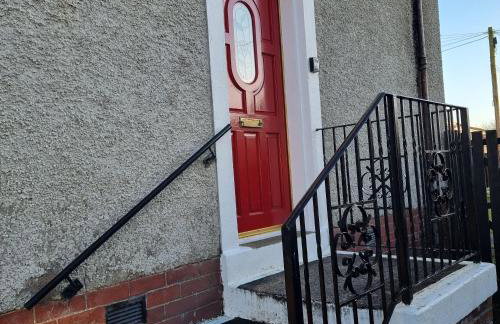 PREMIER - Chapel House with Driveway! - Foto 18