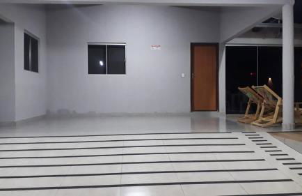 Casa com piscina bem localizada - Foto 16