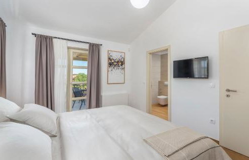 Villa Vistra, Brand New Luxury Villa with Poolbar - Foto 35