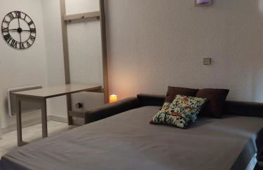 STUDIO RDJ TERRASSE PISCINE SANARY SUR MER - Foto 5