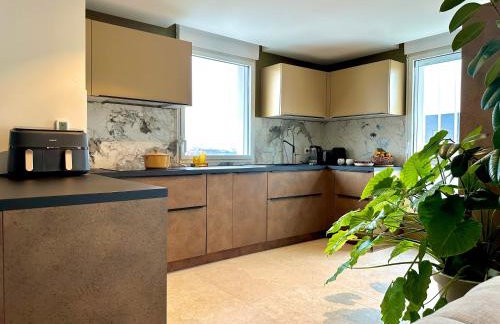 Séjour paisible à Bordeaux, T3 élégant avec parking - Foto 2