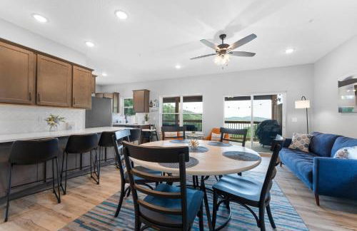 High Cliff Cabin + Private Hot tub at Table Rock Lake - Foto 30