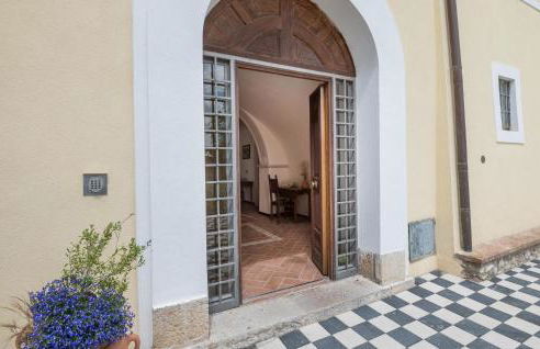 Awesome Home In Rieti With Wifi - Foto 17