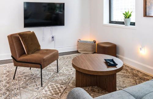 Luxury Downtown Apt with Parking, Gym, and Lap Pool - Foto 17