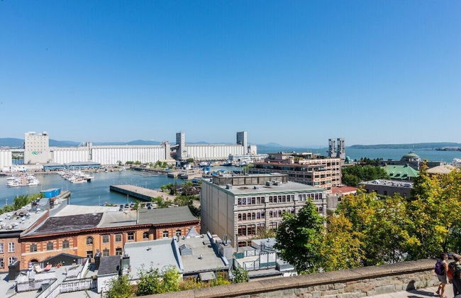 Remparts 2 Bed w Private terrace & sauna - Photo 25