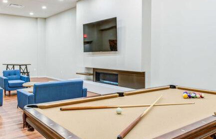 Luxury DT Condo l Playhouse Square l Fast W-Fi - Foto 20