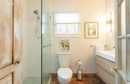 Casita de Catherine by Avantstay 1 Block to Duval St w/ Hot Tub! - Foto 34