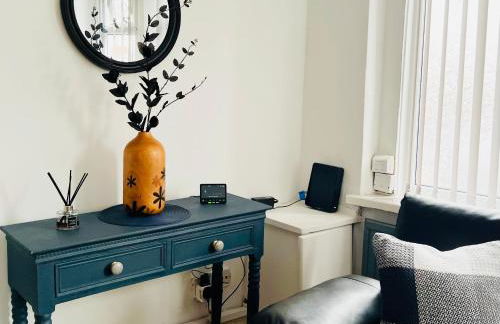 Cosy 3BDR In Levenshulme-Close To Manchester City Centre And Stockport Town- Free Parking- WiFi - Foto 9