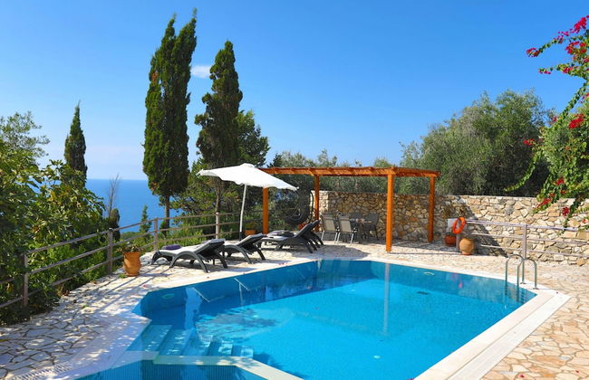 Villa Aloni in Paxi With 2 Bedrooms and 3 Bathrooms - Photo 9