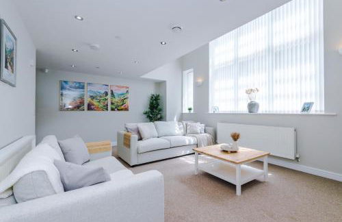 The Old Schoolhouse - Peak District, near Bakewell & Chatsworth - Photo 7