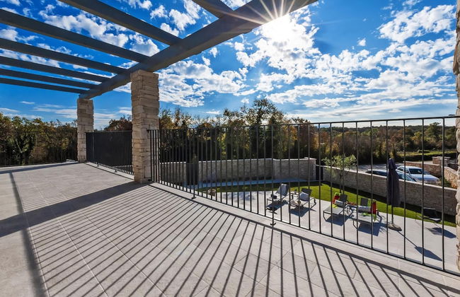 Villa Renata With Sauna Private Pool Jacuzzi - Photo 26