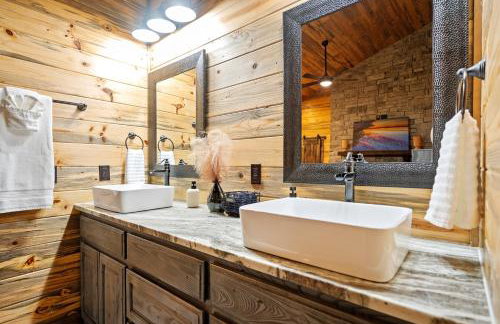 Romantic 1BR Cabin in Broken Bow HotTub, FirePit - Foto 24