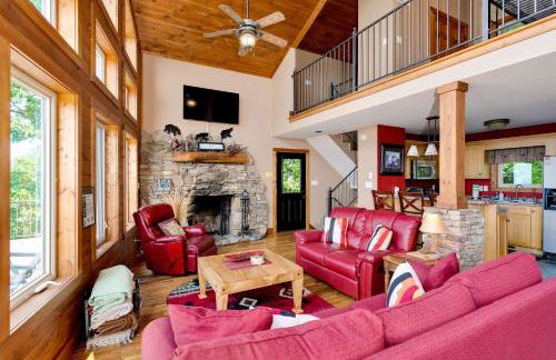 Stone Ledge Refuge with private hot tub - Foto 6