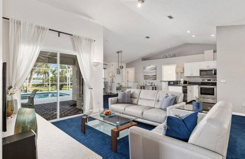 Triple En-Suite Pool Retreat - All Master Bedrooms - Foto 3